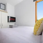 Central Piccadilly Luxury Three Bedroom Apartment